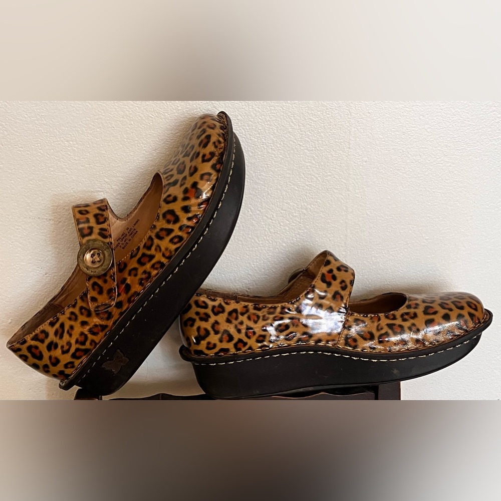 Algeria Leopard Patent Leather Mary Jane Shoes EU 39 US 8
